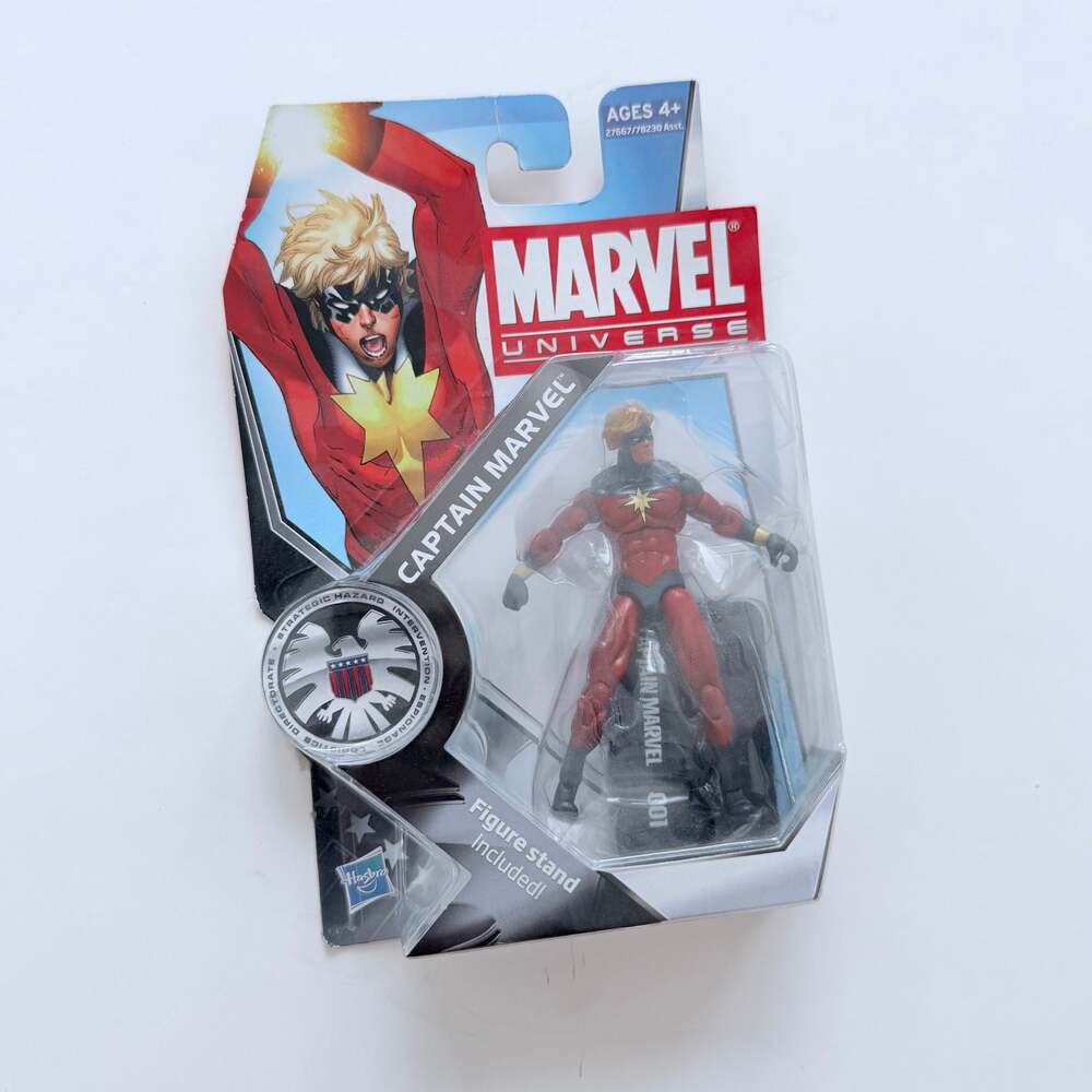 Marvel Universe Captain Marvel Series 3 #001 Action Figure 2010 Hasbro